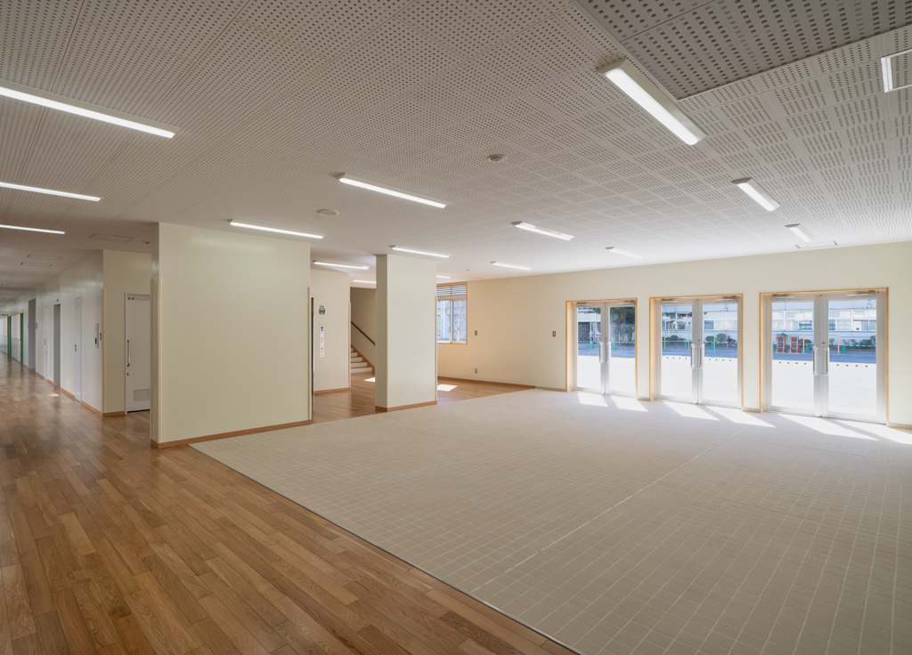 小学校校舎（公立）