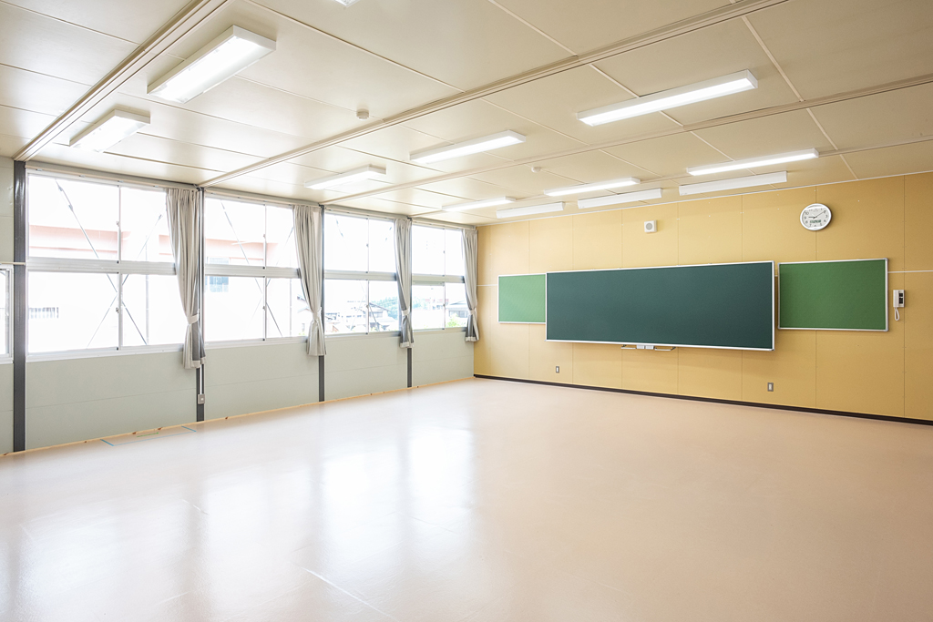 小学校仮設校舎（公立）
