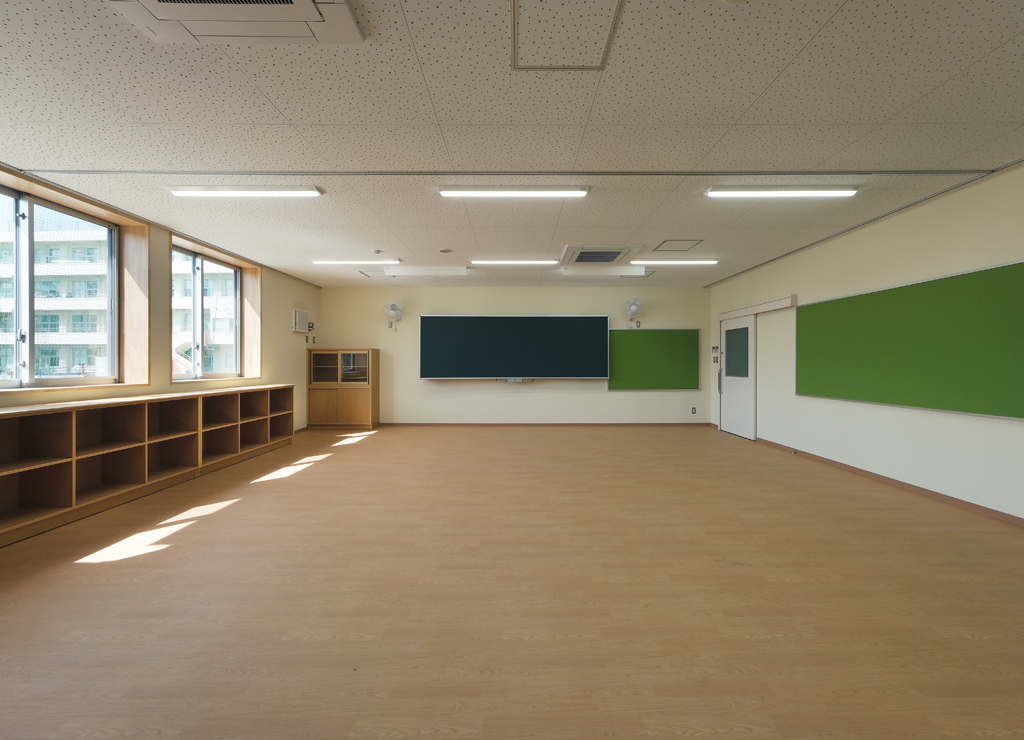小学校校舎（公立）